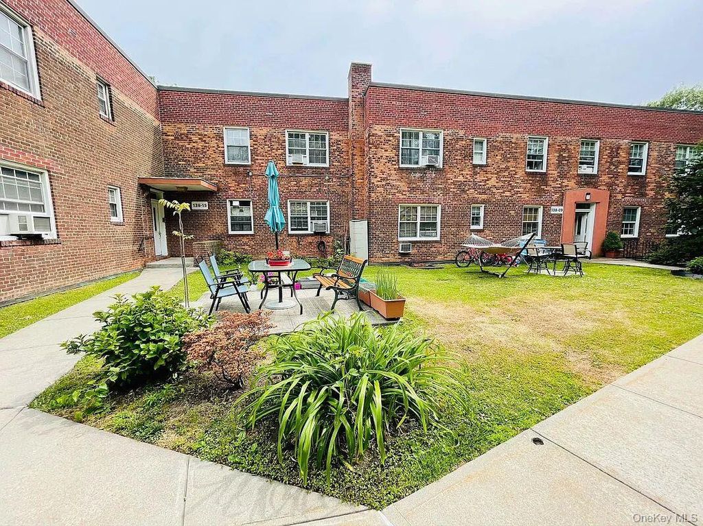 138-30 78th Avenue 42A, Kew Garden Hills, NY 11367 — exterior