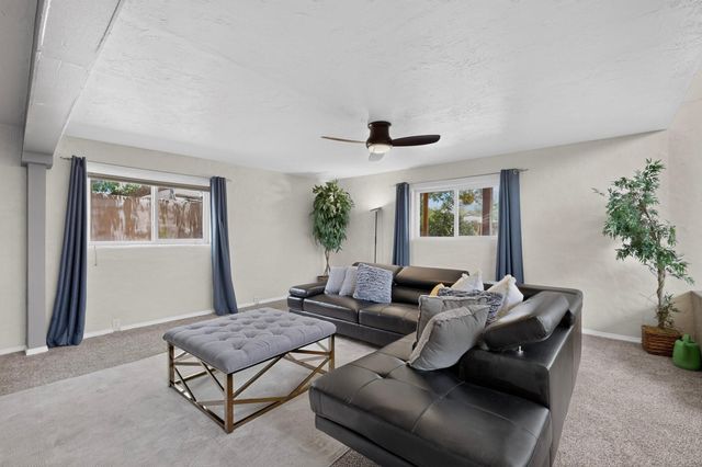 4809 14th Street NW, Albuquerque, NM 87107