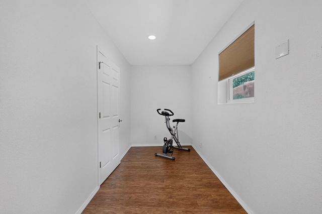 4809 14th Street NW, Albuquerque, NM 87107