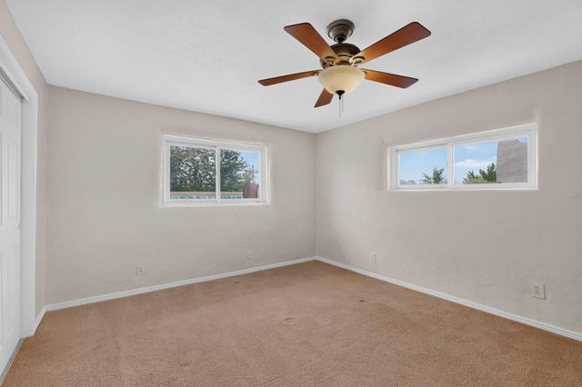 4809 14th Street NW, Albuquerque, NM 87107