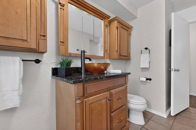 4809 14th Street NW, Albuquerque, NM 87107