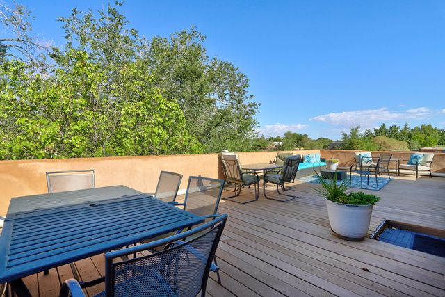 4809 14th Street NW, Albuquerque, NM 87107