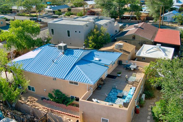 4809 14th Street NW, Albuquerque, NM 87107