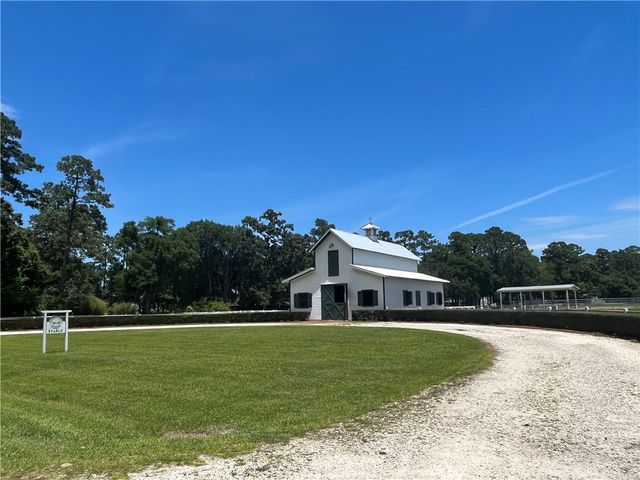 1359 Sapelo Circle NE, Townsend, GA 31331