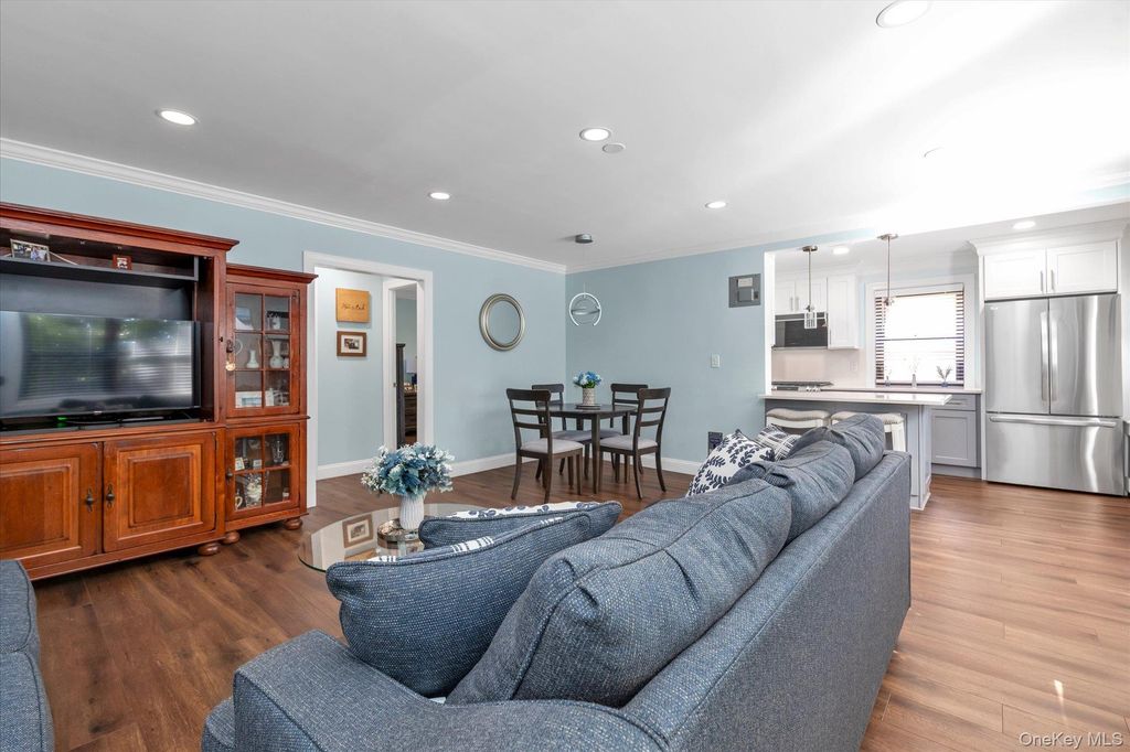 19-10 202nd Street 1-57, Bayside, NY 11360 — photo 4