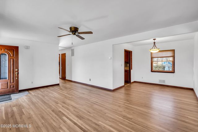 34 Clark Drive, Howell, NJ 07731