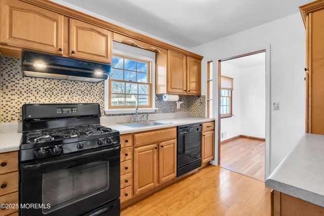 34 Clark Drive, Howell, NJ 07731