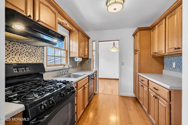 34 Clark Drive, Howell, NJ 07731