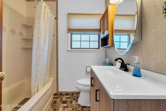 34 Clark Drive, Howell, NJ 07731