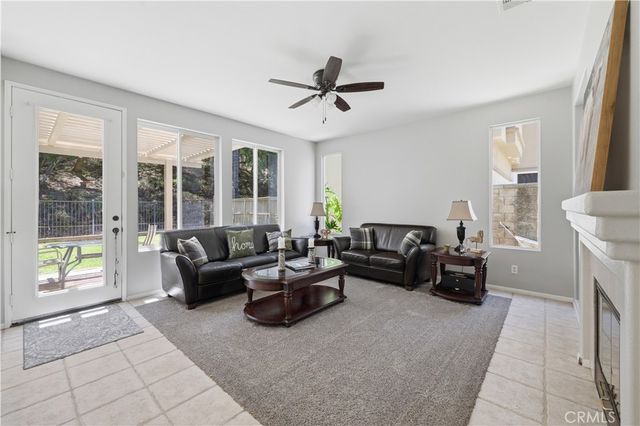 100 Lydia Lane, Corona, CA 92882