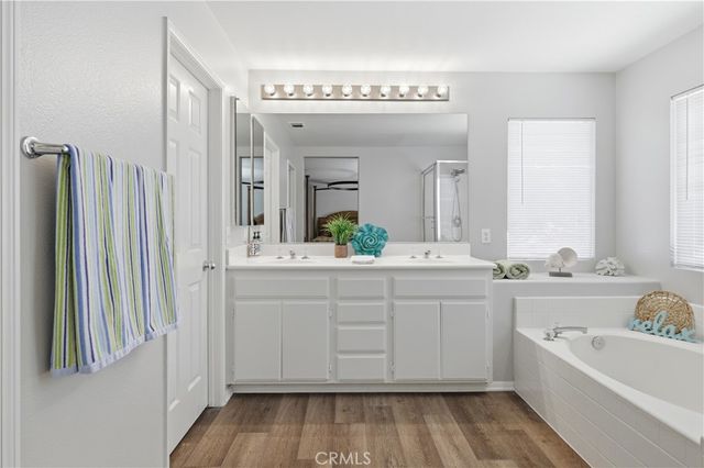 100 Lydia Lane, Corona, CA 92882