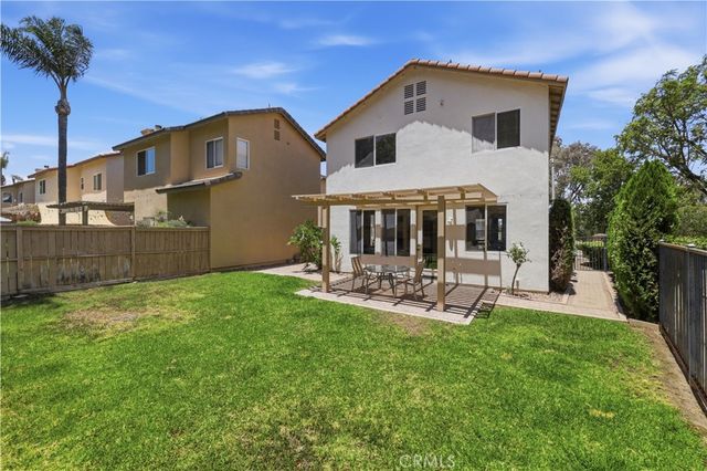 100 Lydia Lane, Corona, CA 92882