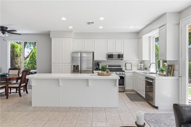 100 Lydia Lane, Corona, CA 92882