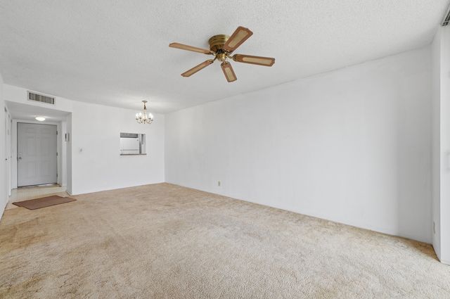 7900 NW 50th Street 204, Lauderhill, FL 33351