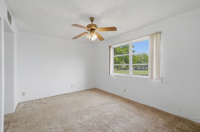 7900 NW 50th Street 204, Lauderhill, FL 33351