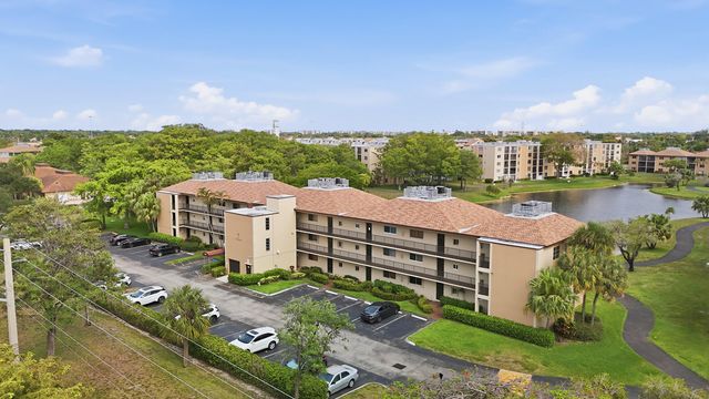 7900 NW 50th Street 204, Lauderhill, FL 33351