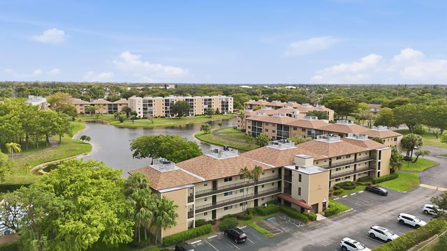 7900 NW 50th Street 204, Lauderhill, FL 33351