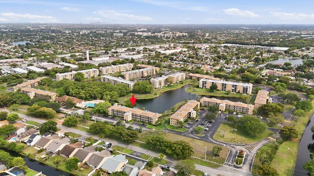 7900 NW 50th Street 204, Lauderhill, FL 33351