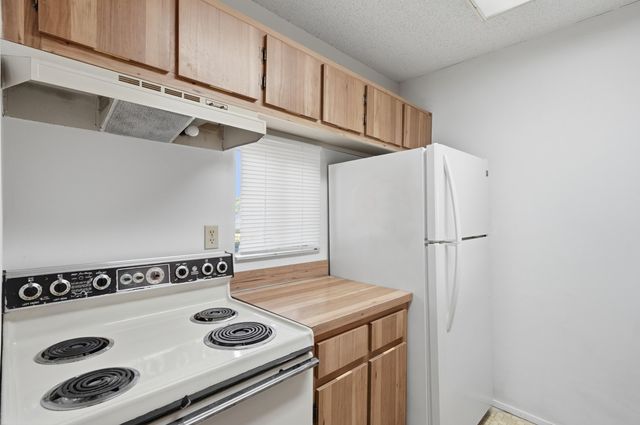 7900 NW 50th Street 204, Lauderhill, FL 33351