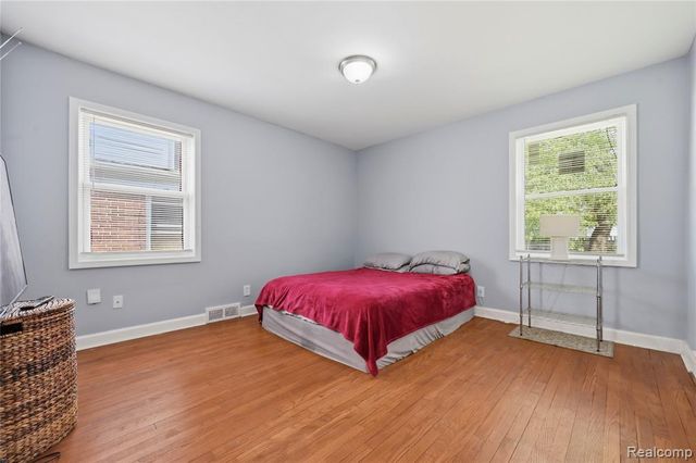 18708 Robson Street, Detroit, MI 48235