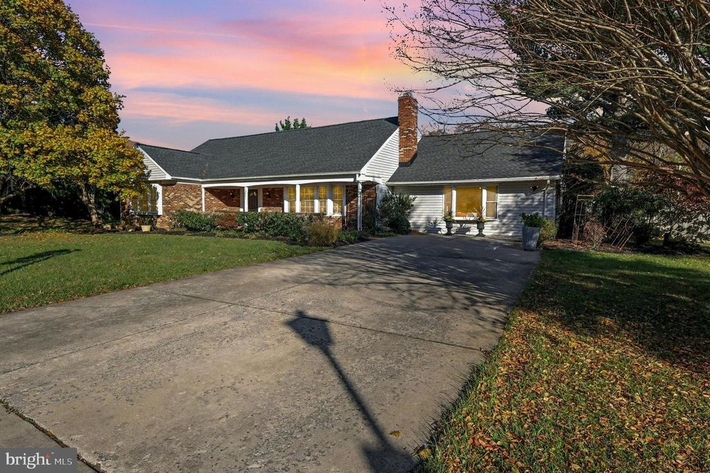 13805 RIPPLING BROOK DR, Silver Spring, MD 20906