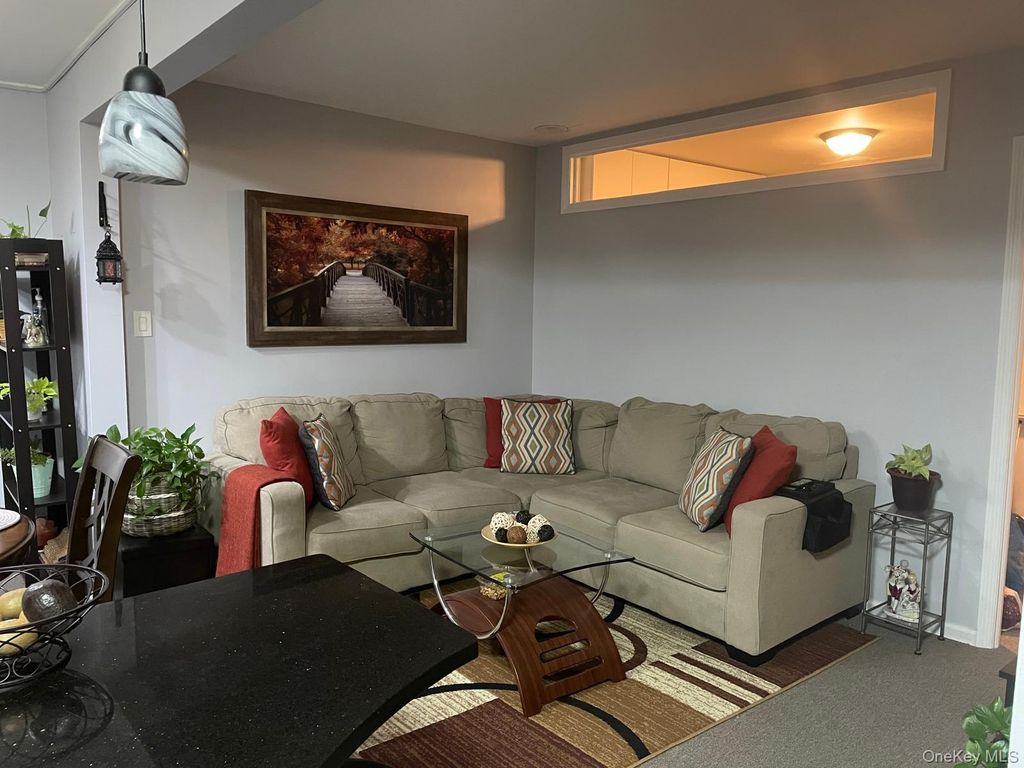 144-33 79th Avenue 3M, Kew Garden Hills, NY 11367