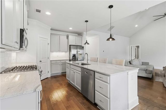 3910 Hamilton Cove Court, Cumming, GA 30028