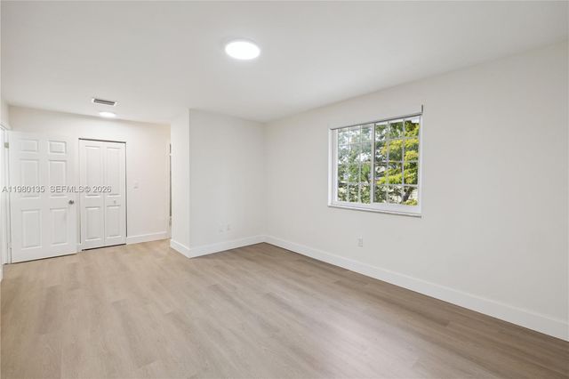 15131 SW 58th St, Miami, FL 33193