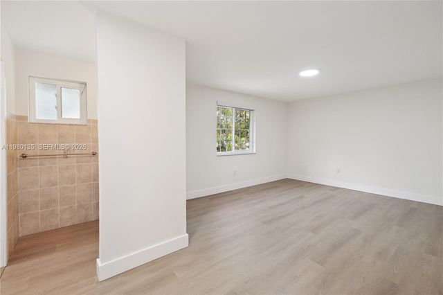 15131 SW 58th St, Miami, FL 33193