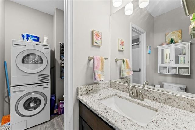 1309 N 158th Terrace, Basehor, KS 66007