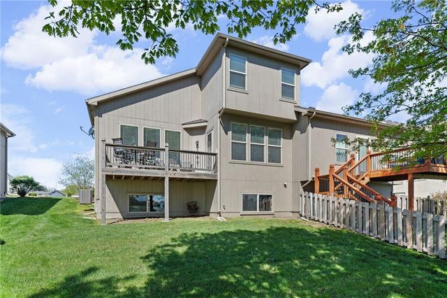 1309 N 158th Terrace, Basehor, KS 66007