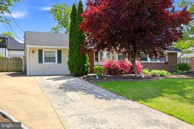 14703 CARLBERN DR, Centreville, VA 20120
