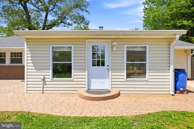 14703 CARLBERN DR, Centreville, VA 20120
