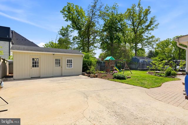 14703 CARLBERN DR, Centreville, VA 20120