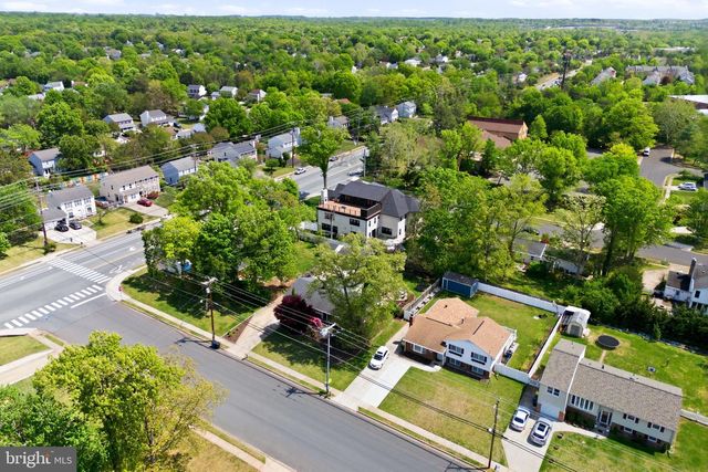 14703 CARLBERN DR, Centreville, VA 20120
