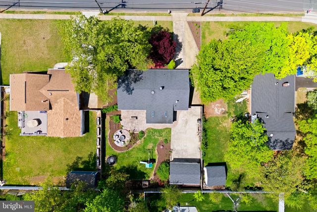 14703 CARLBERN DR, Centreville, VA 20120