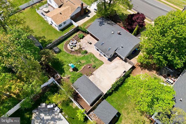 14703 CARLBERN DR, Centreville, VA 20120