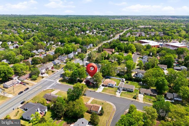 14703 CARLBERN DR, Centreville, VA 20120