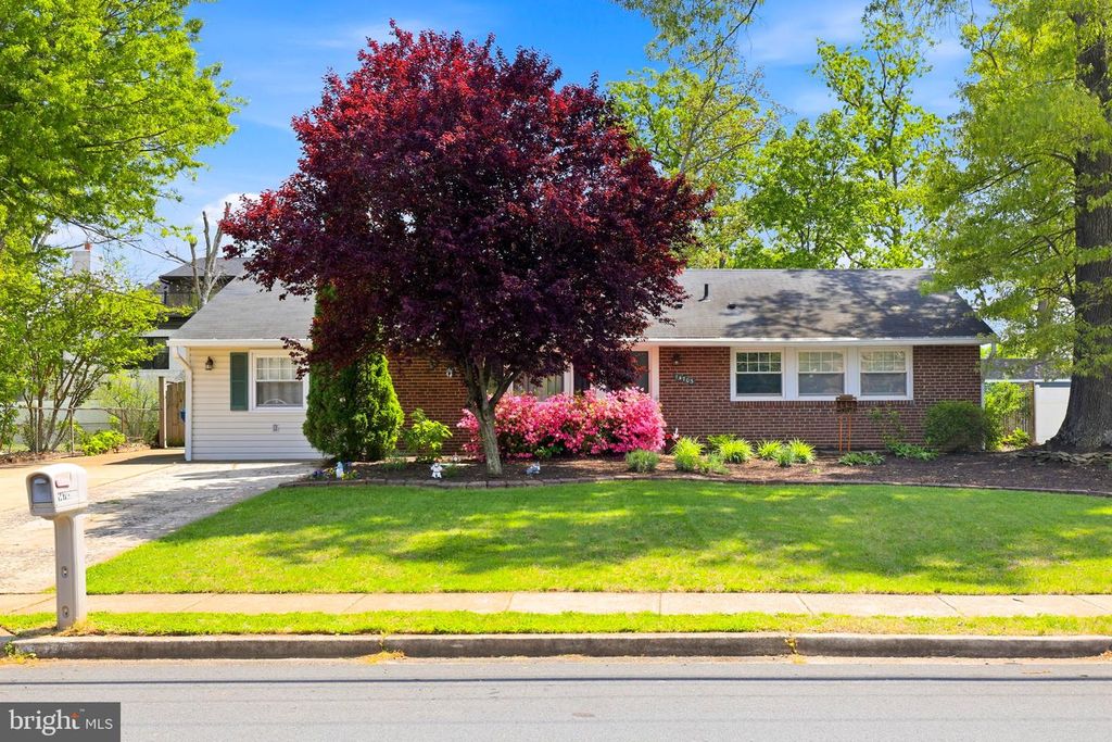 14703 CARLBERN DR, Centreville, VA 20120