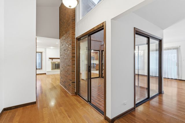 1889 Winkler Court, Lisle, IL 60532