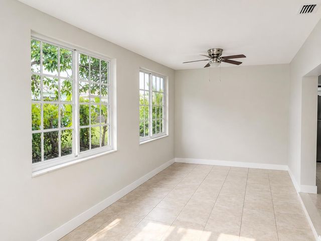 4827 NW 43RD Court, Lauderdale Lakes, FL 33319