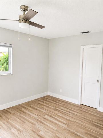 4827 NW 43RD Court, Lauderdale Lakes, FL 33319