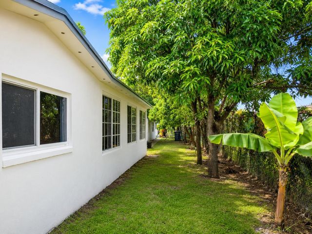 4827 NW 43RD Court, Lauderdale Lakes, FL 33319