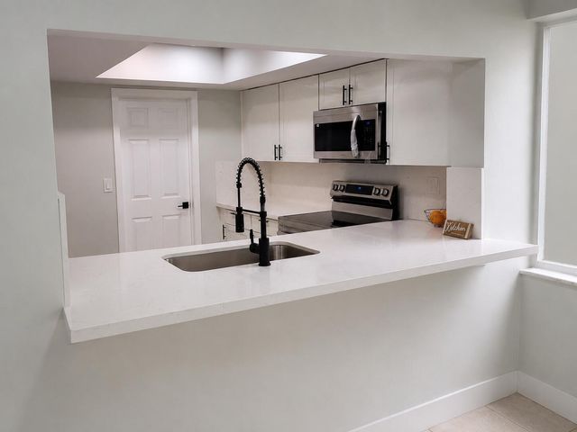 4827 NW 43RD Court, Lauderdale Lakes, FL 33319