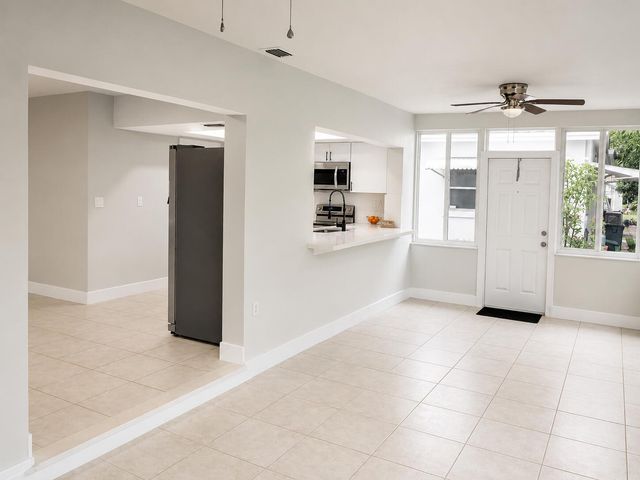 4827 NW 43RD Court, Lauderdale Lakes, FL 33319