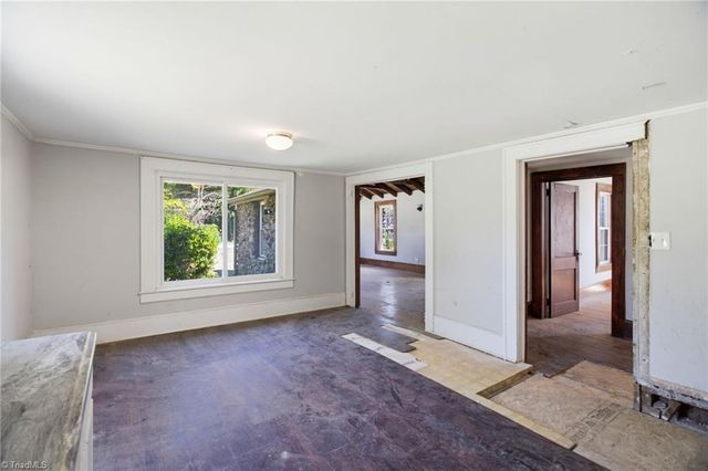 300 New Street, High Point, NC 27260