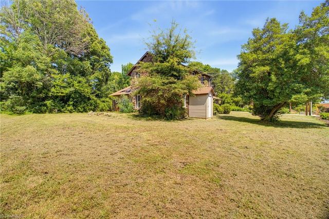 300 New Street, High Point, NC 27260