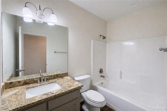 3907 Tinsley Avenue, Edinburg, TX 78539