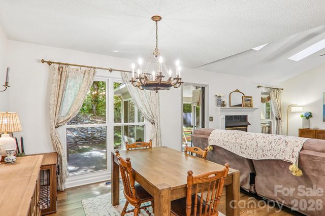 401 Heather Marie Drive, Hendersonville, NC 28792