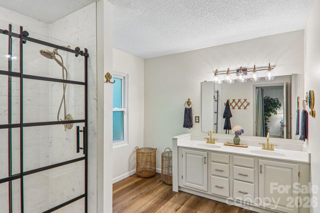 401 Heather Marie Drive, Hendersonville, NC 28792